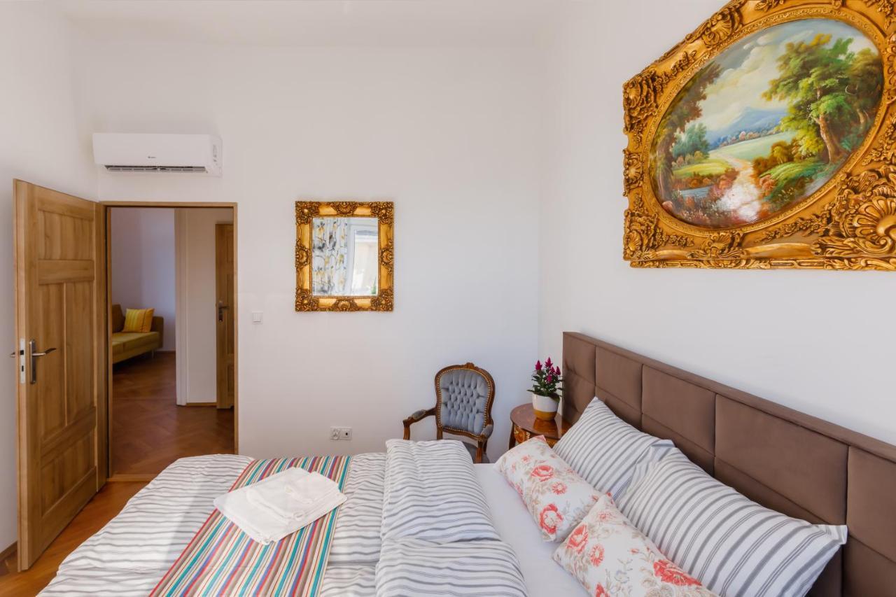 Ok Lux Apartments Krasków Εξωτερικό φωτογραφία